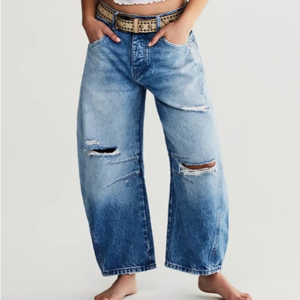 Free People barrel jeans in barn yard blue size 32